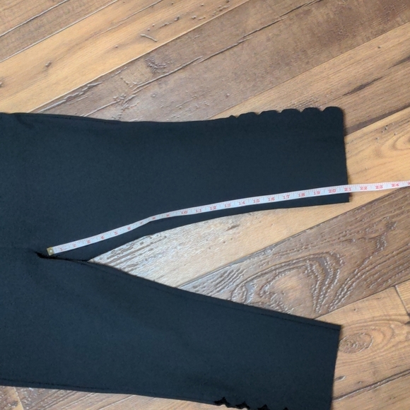 𝅺Soft Surroundings Petites Sadie Scalloped Ankle Pants - Picture 7 of 10